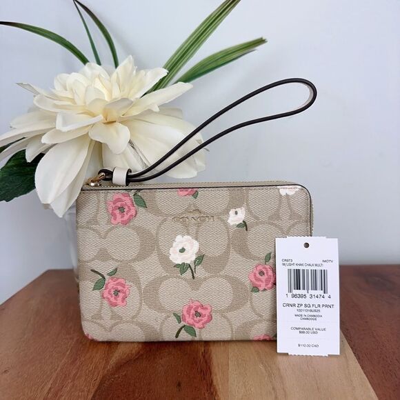 NWT Coach Corner Zip Wristlet In Signature Canvas With Floral Print - Picture 6 of 6
